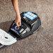 AEG Staubsauger mit Beutel / 360° drehbare Räder / Zusatzdüsen und Staubbeutel / für Hart- und Teppichböden / 800 Watt / 9 m Aktionsradius