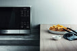 Bauknecht Chef Plus / 5in1-Multifunktionsmikrowelle / 800 W/25 L Garraum/Heißluft 1700 W/ Quartz Grill 900 W/ DualCrisp & CrispFry/ Dampfgaren