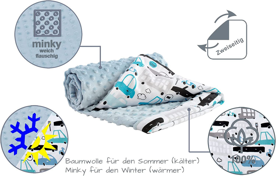 Krabbeldecke 100% Baumwolle 75x100cm doppelseitig multifunktional Minky Kuscheldecke für Kinderwagen weich flauschig (Cars mit hellblau Minky)