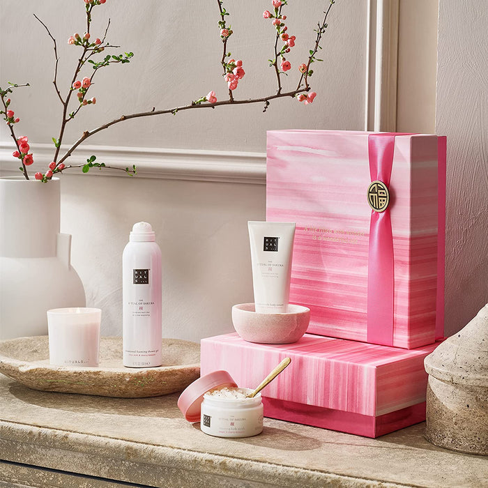 RITUALS Geschenkset für Frauen von The Ritual of Sakura, Größe M – Mit Reismilch und Kirschblüte – Nährt die Haut und Wirkt Erneuernd