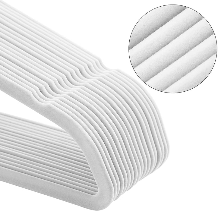 Samt Kleiderbügel, 20 Stück, Anti-Rutsch, Jackenbügel, 0,6 cm Dicke, Anzugbügel, platzsparend, um 360° drehbarer Haken, 45 cm breit, für Jacken