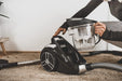 Beutelloser Bodenstaubsauger Compact Power XXL | 550 Watt | 2,5L Staubvolumen | Kompakt & leise | Extreme Saugleistung | Hocheffizienter Saugkopf | Schwarz/Grau 