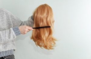 brosse pour perruque